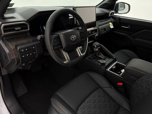 2026 Toyota Tacoma Limited - Photo 9