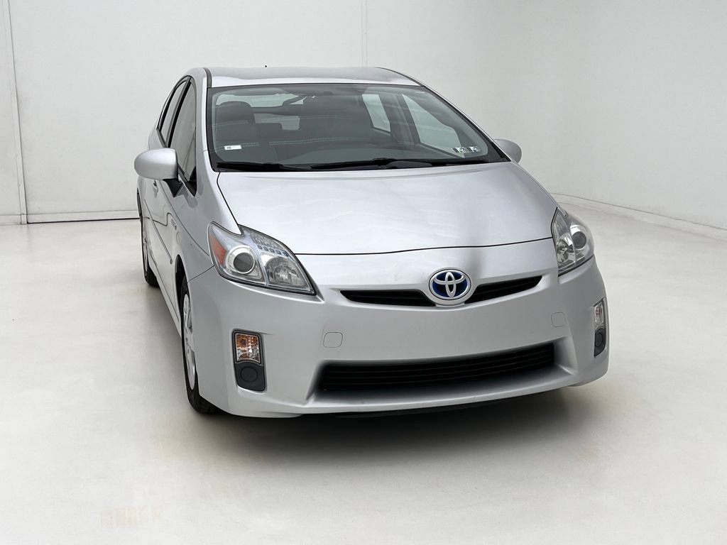2011 Toyota Prius Two photo 3