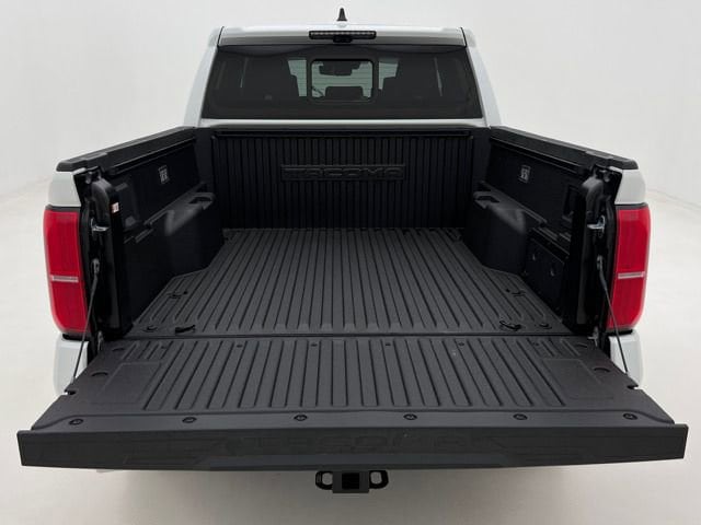 2026 Toyota Tacoma Limited - Photo 7