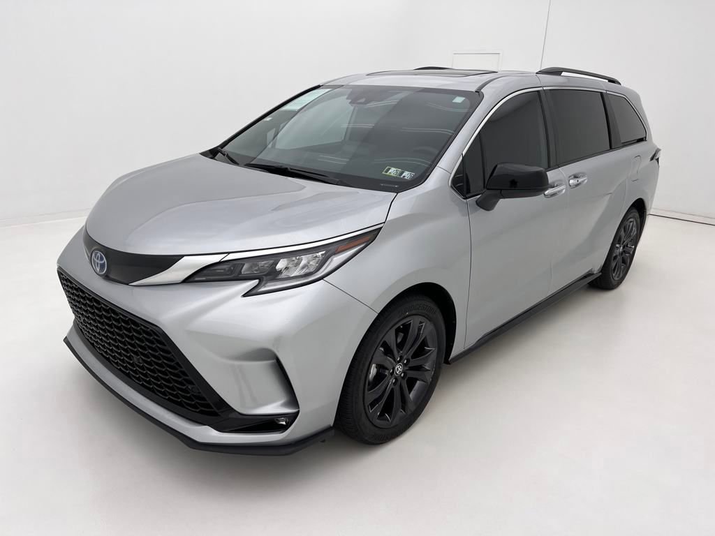 2024 Toyota Sienna XSE photo 4