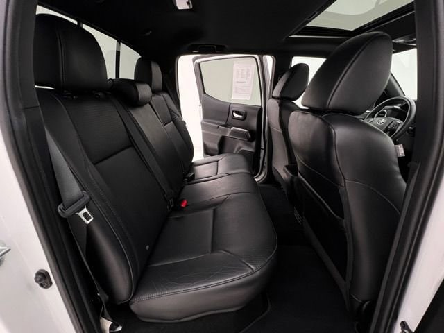 2022 Toyota Tacoma TRD Sport - Photo 17
