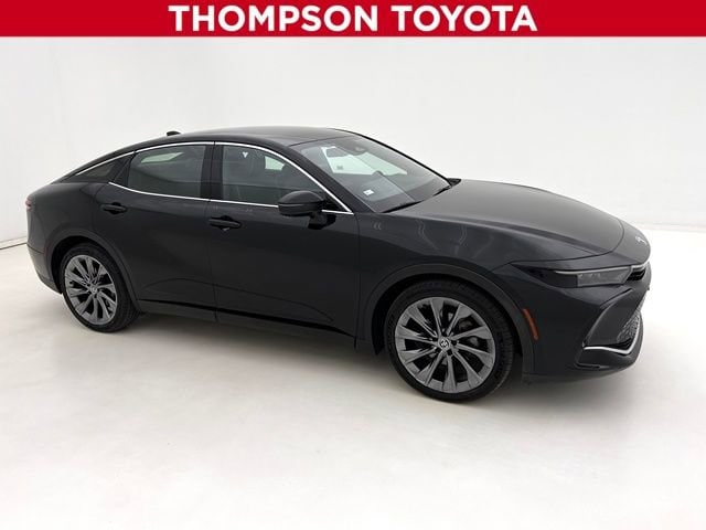 2023 Toyota Crown Limited's photo