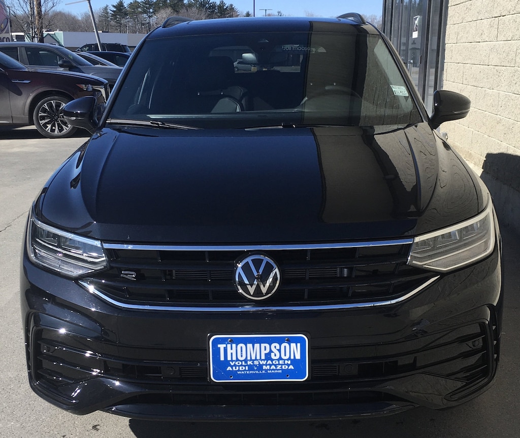 New 2024 Volkswagen Tiguan 2.0T SE R-Line Black SUV