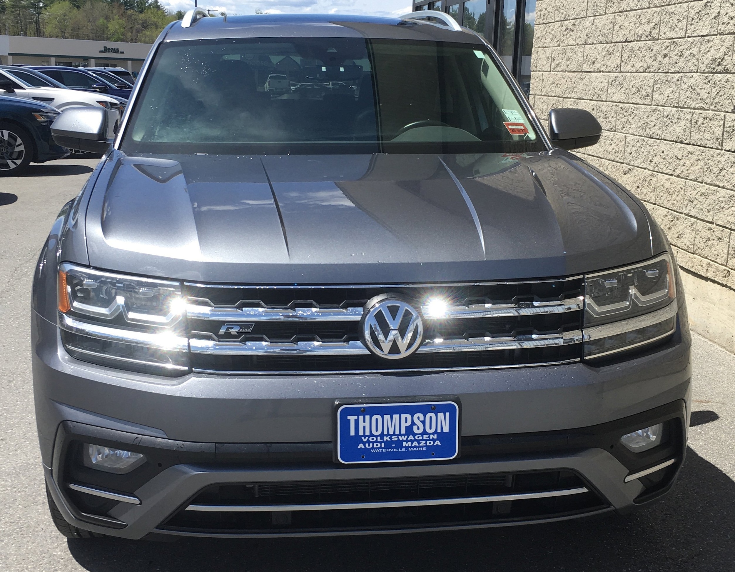 2019 Volkswagen Atlas 3.6L V6 SEL R-Line Tiptronic 4MOTION's photo
