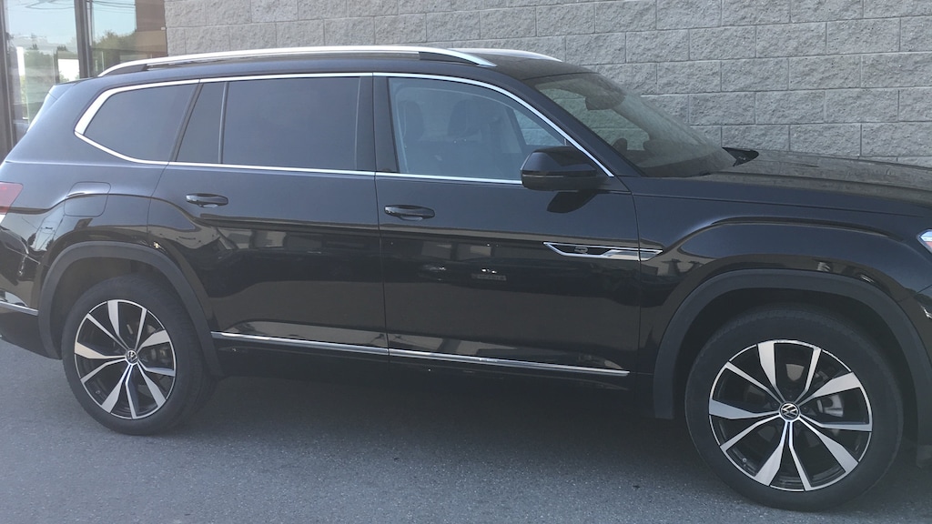 Used 2024 Volkswagen Atlas 2.0T SEL Premium R-Line SUV