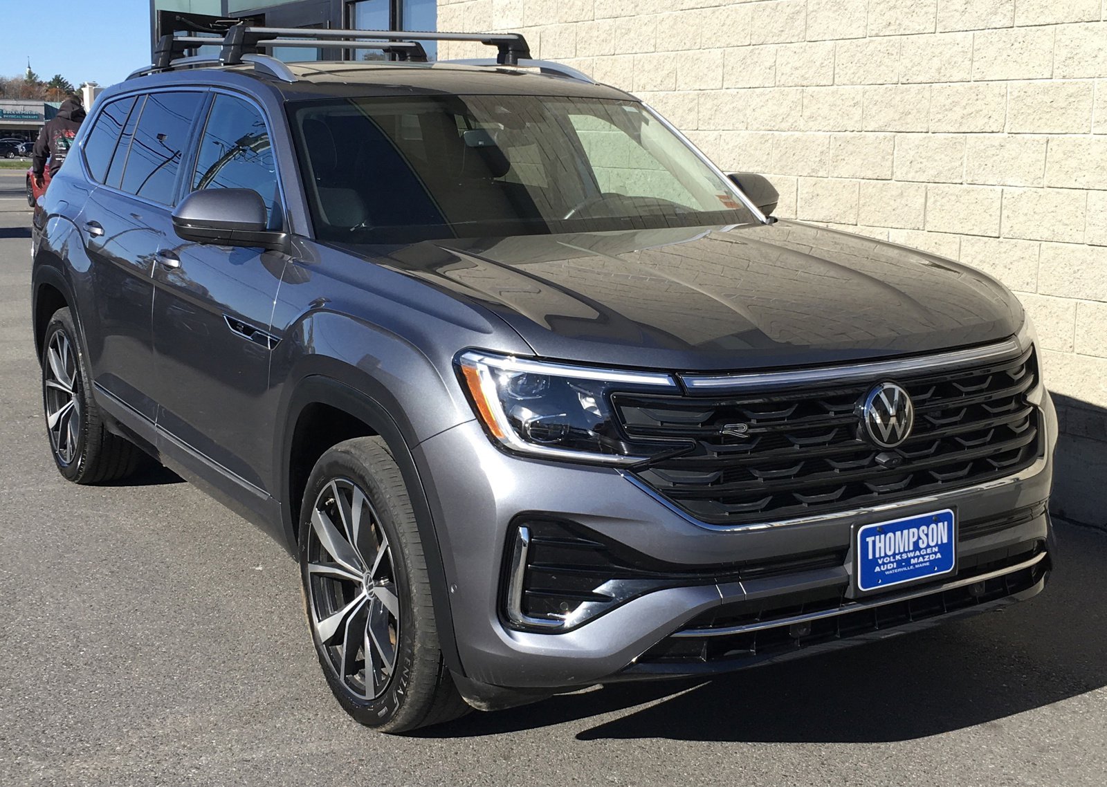 2024 Volkswagen Atlas 2.0T SEL Premium R-Line