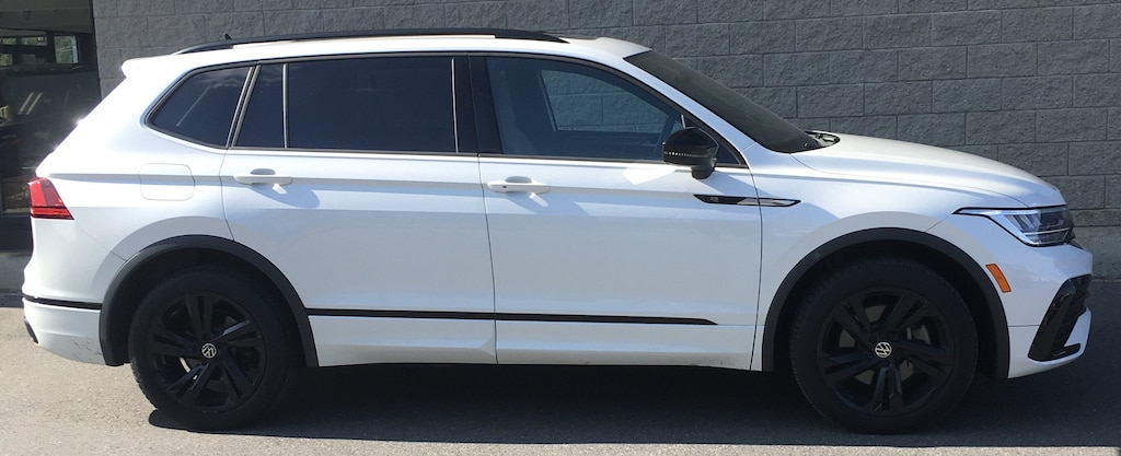 Used 2023 Volkswagen Tiguan SE R-Line Black SUV