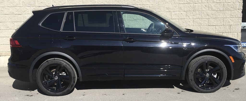 New 2024 Volkswagen Tiguan 2.0T SE R-Line Black SUV