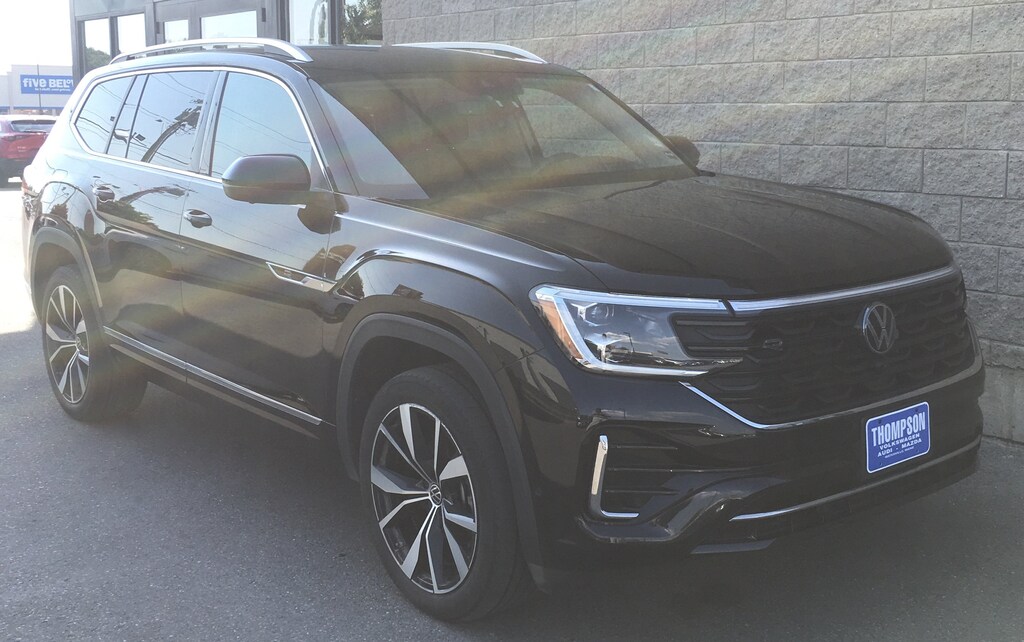 Used 2024 Volkswagen Atlas 2.0T SEL Premium R-Line SUV