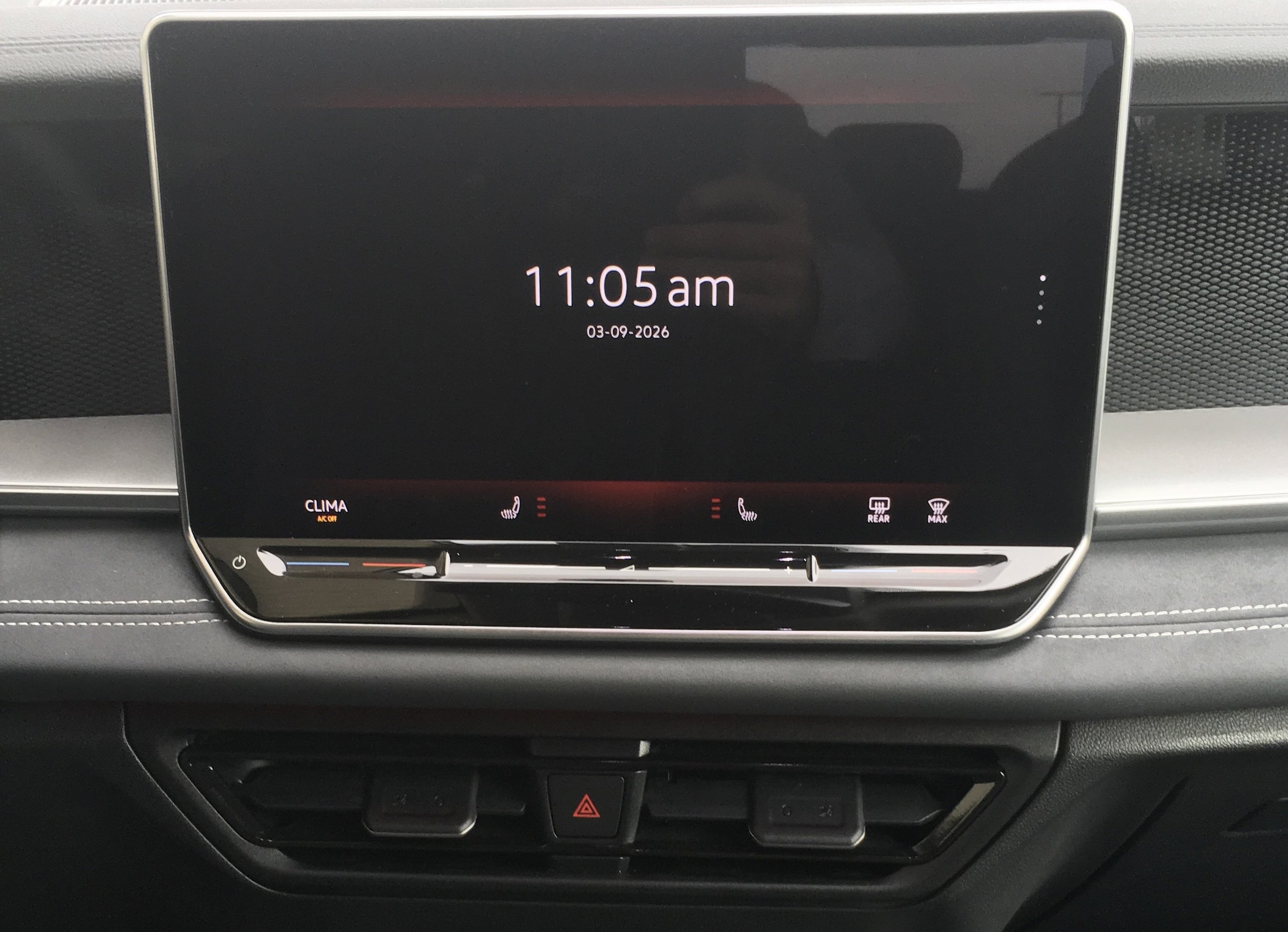 2026 Volkswagen Tiguan SE - Photo 11
