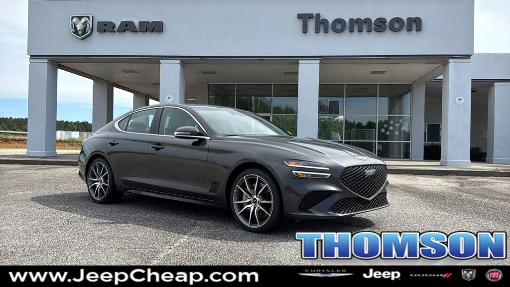 2025 Genesis G70 2.5T Standard's photo