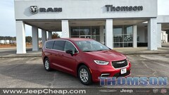 2026 Chrysler Pacifica Select Passenger Van
