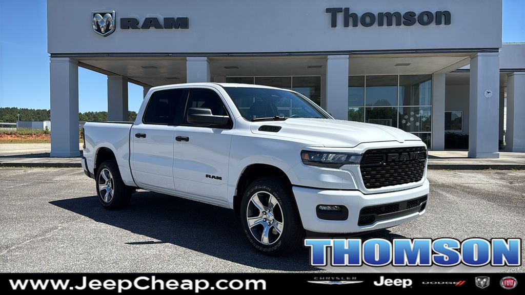 2026 RAM 1500 Express Crew Cab 5'7's photo