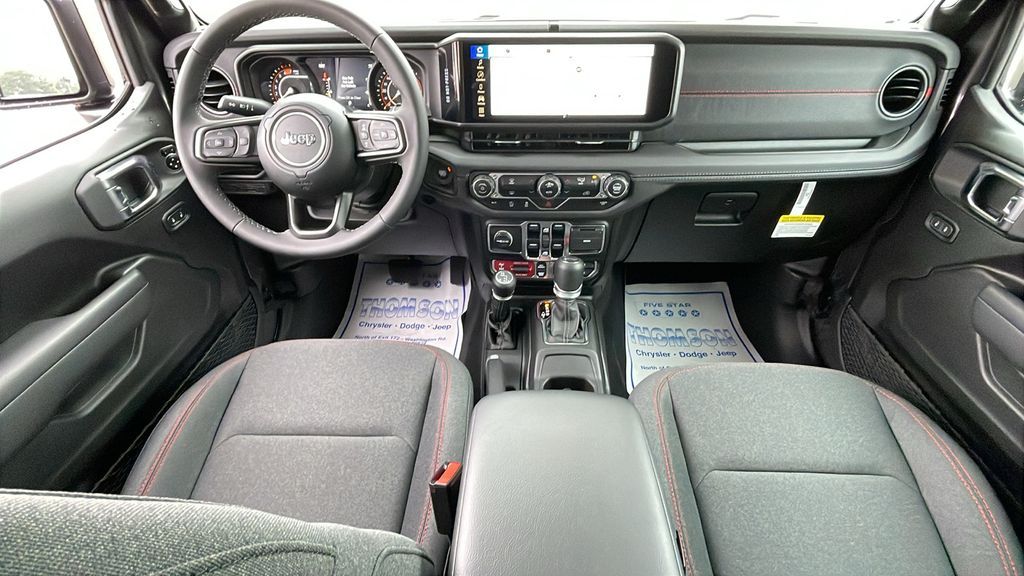 2025 Jeep Wrangler 4-Door Rubicon - Photo 12