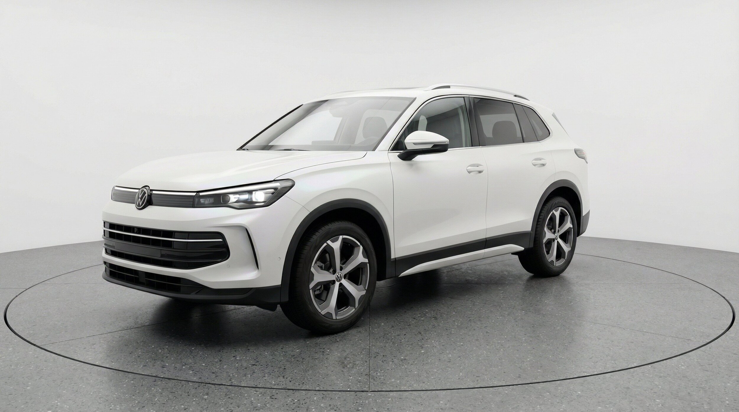Thumbnail: 2026 Volkswagen Tiguan - 3