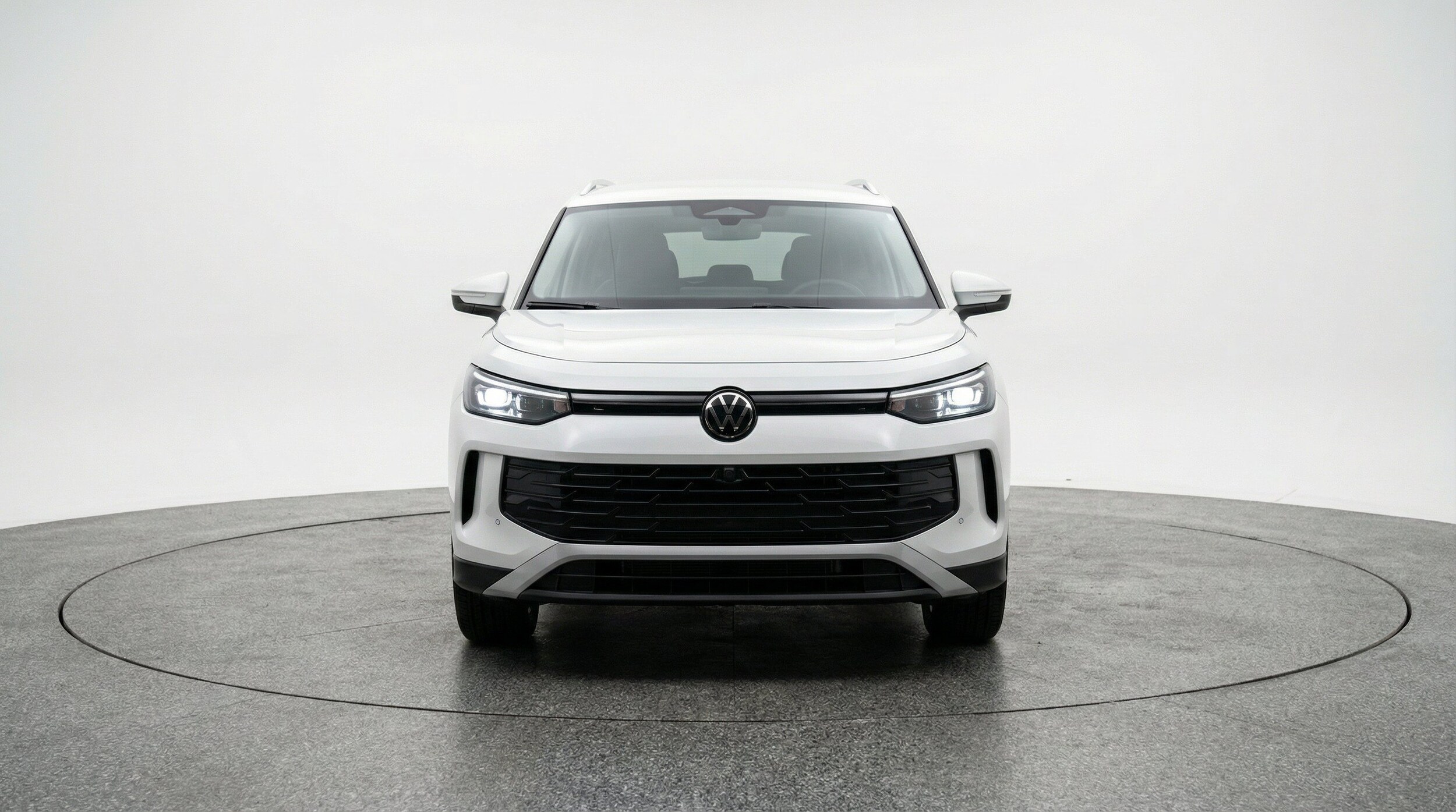 Thumbnail: 2026 Volkswagen Tiguan - 2