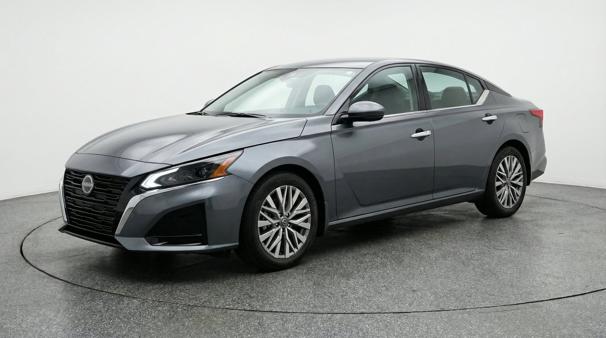 Thumbnail: 2025 Nissan Altima - 3