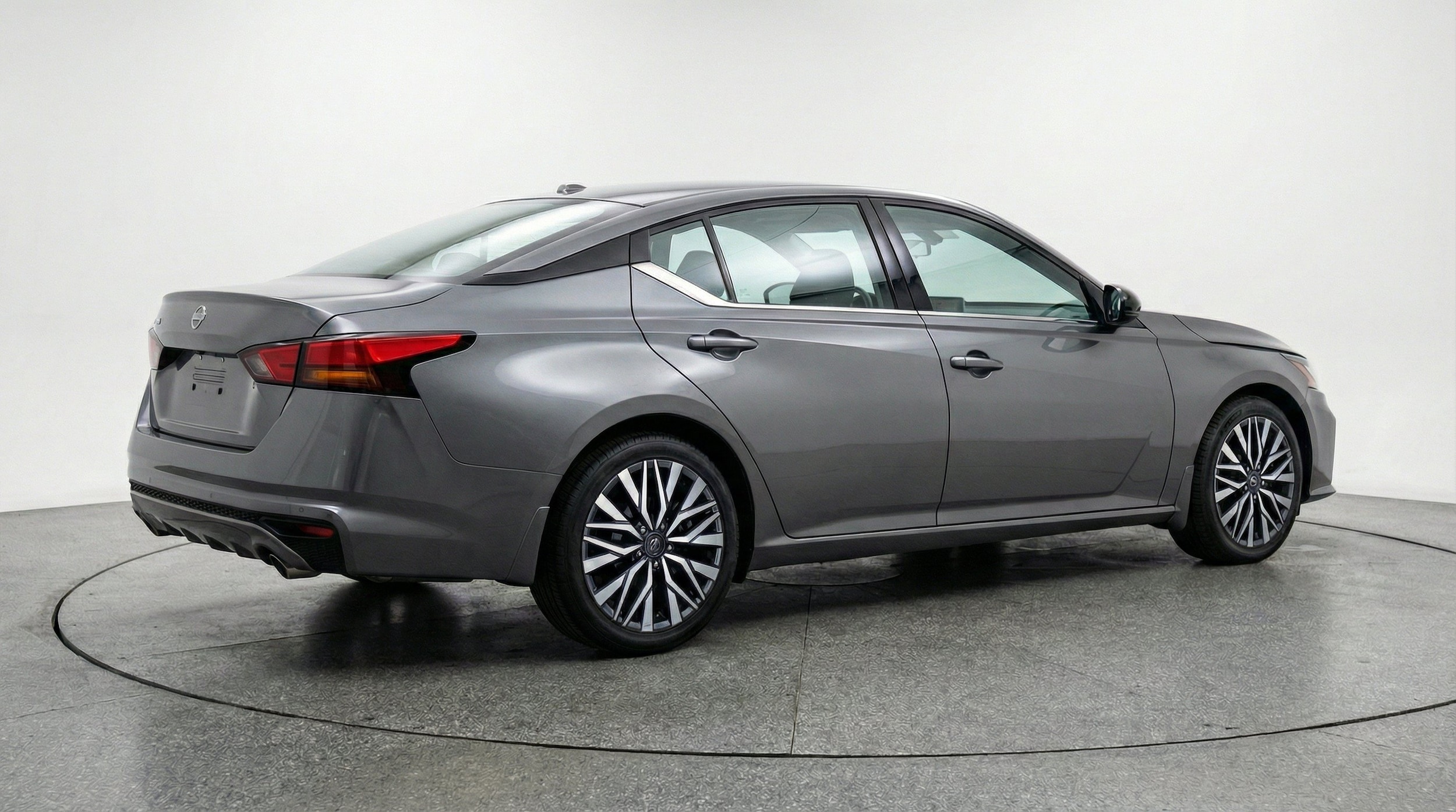 Thumbnail: 2025 Nissan Altima - 9