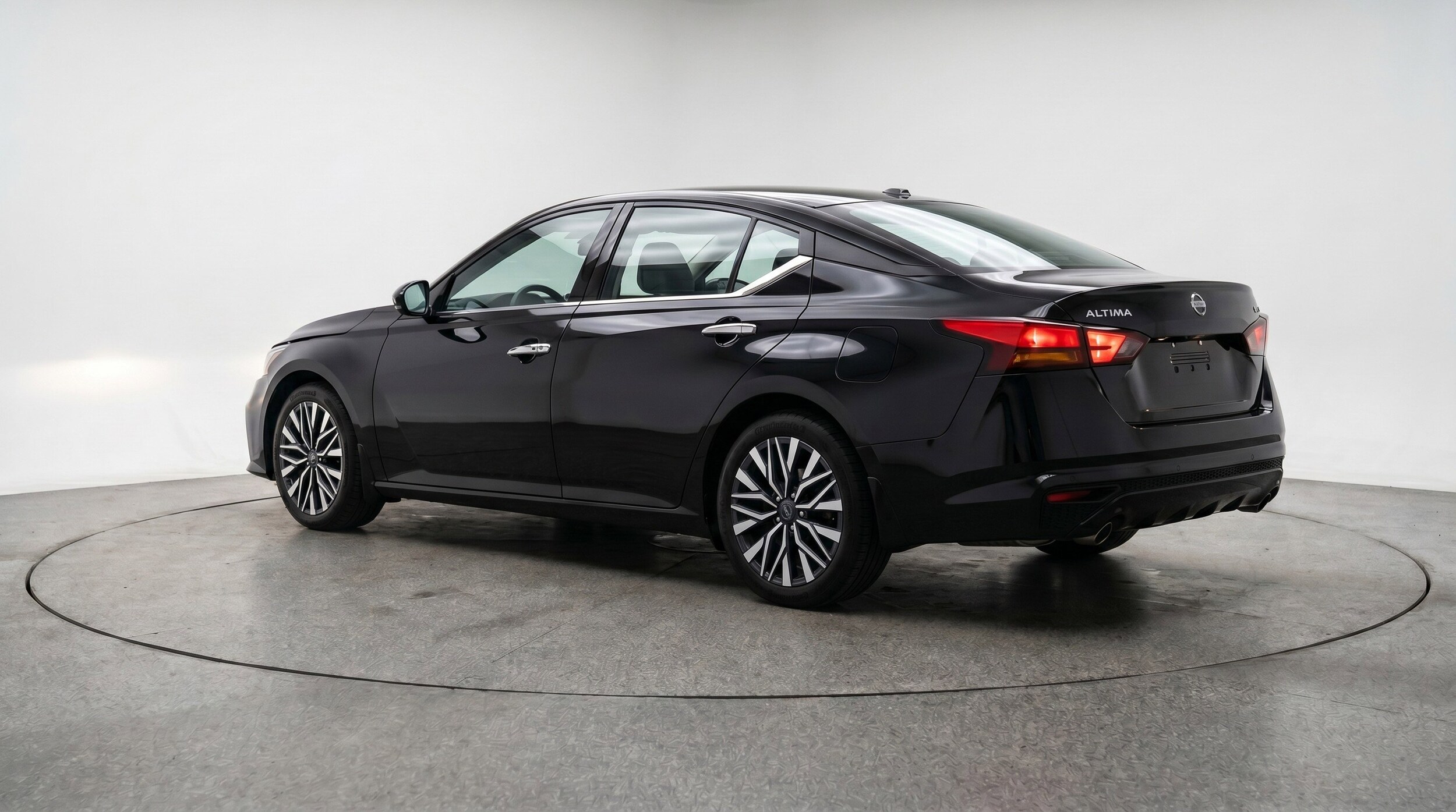 Thumbnail: 2025 Nissan Altima - 6
