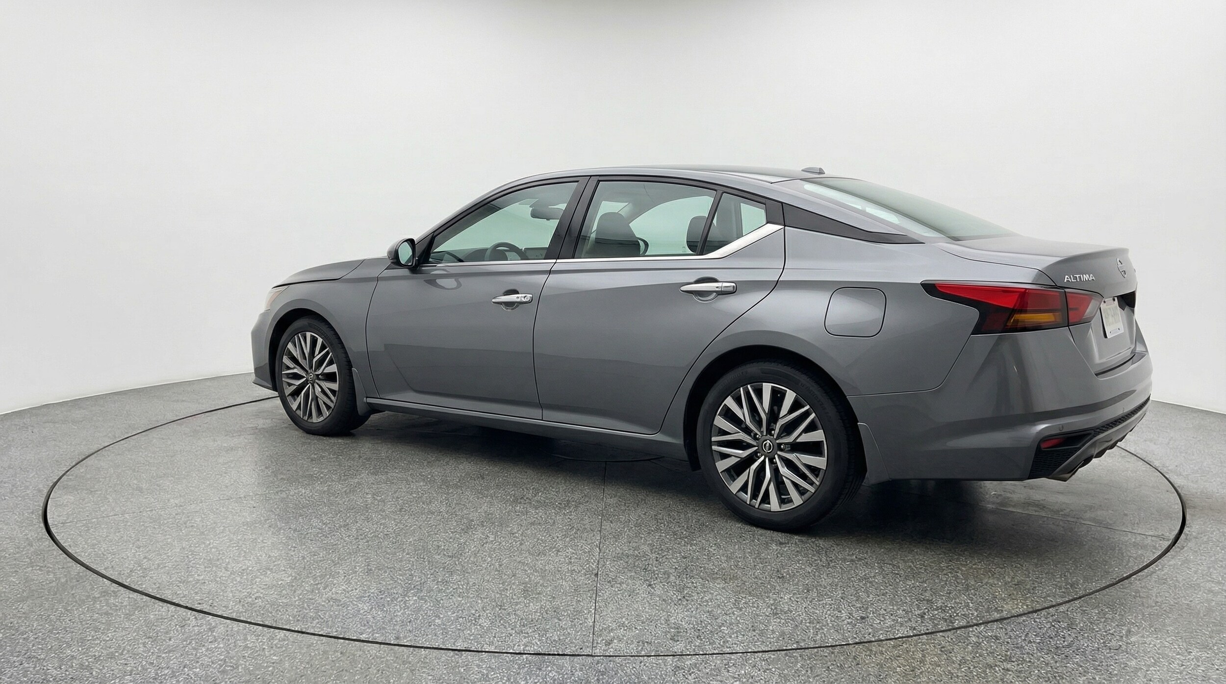 Thumbnail: 2025 Nissan Altima - 5