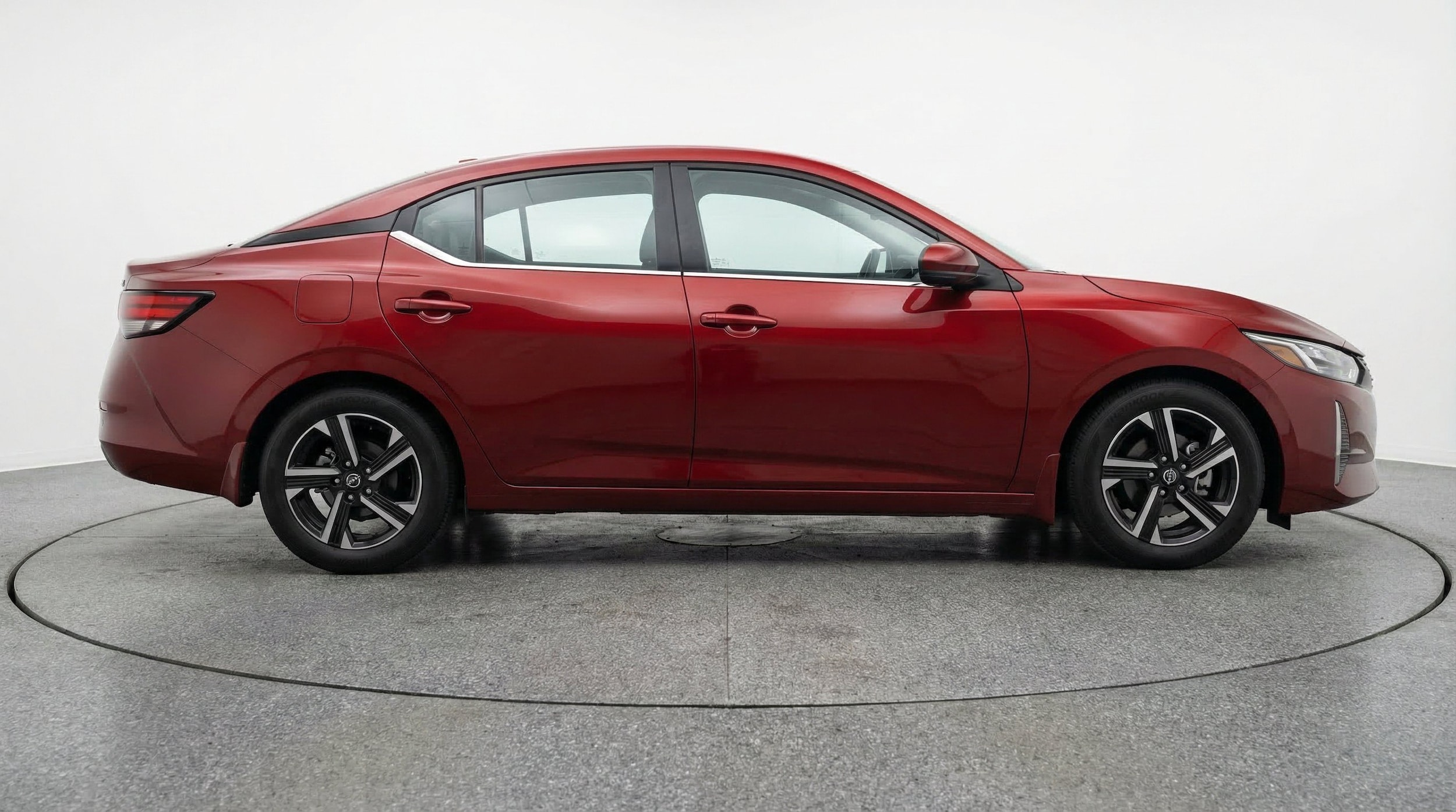 Thumbnail: 2025 Nissan Sentra - 11