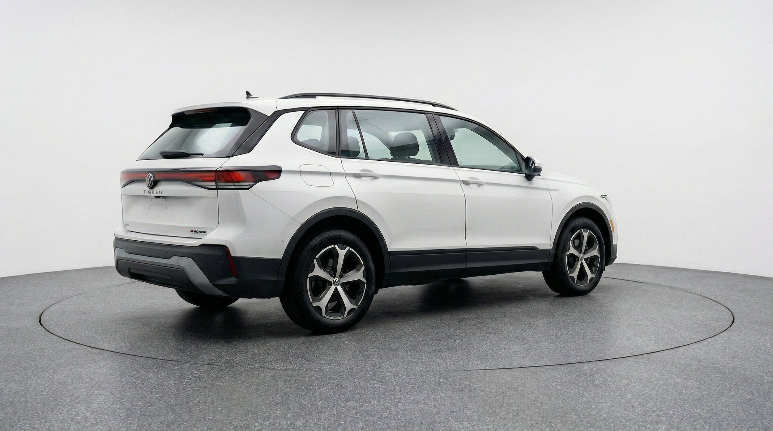 Thumbnail: 2026 Volkswagen Tiguan - 9