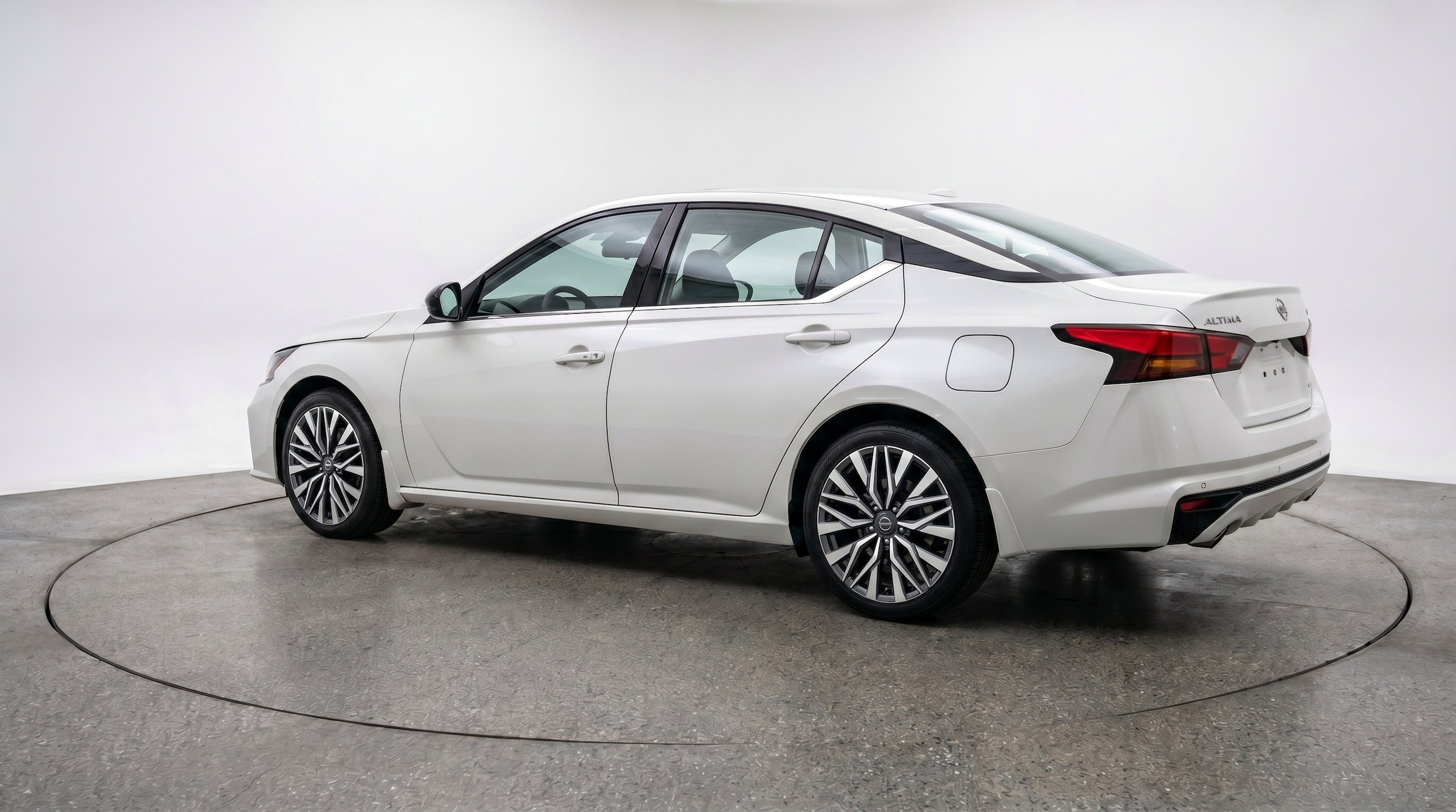 Thumbnail: 2025 Nissan Altima - 6