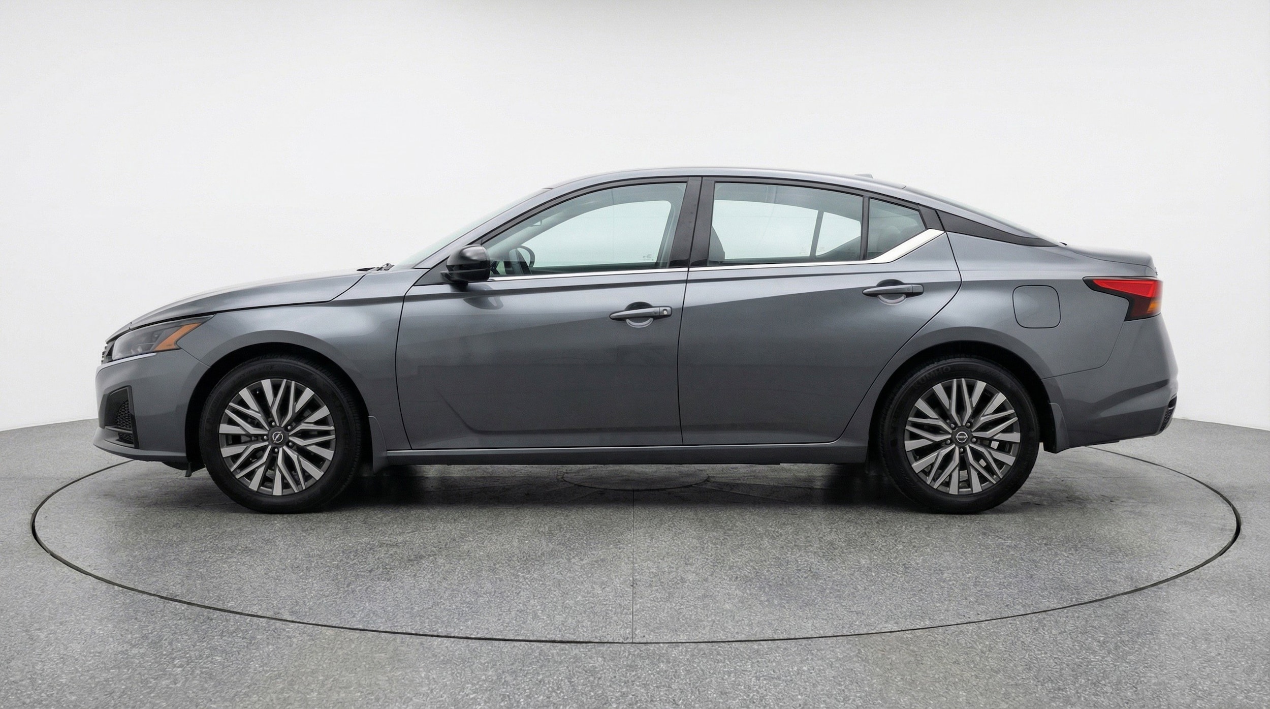 Thumbnail: 2025 Nissan Altima - 5