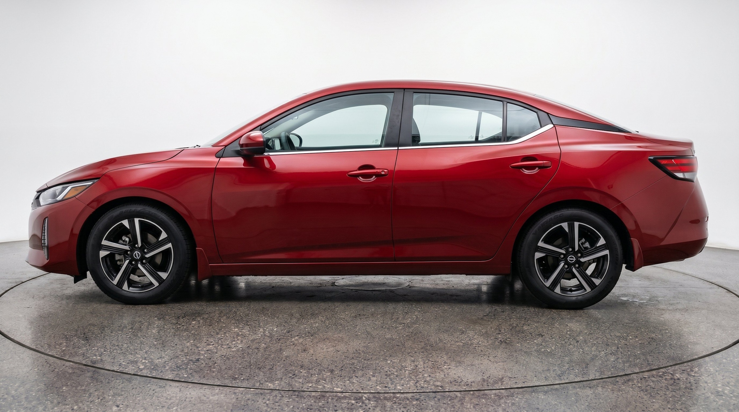 Thumbnail: 2025 Nissan Sentra - 5