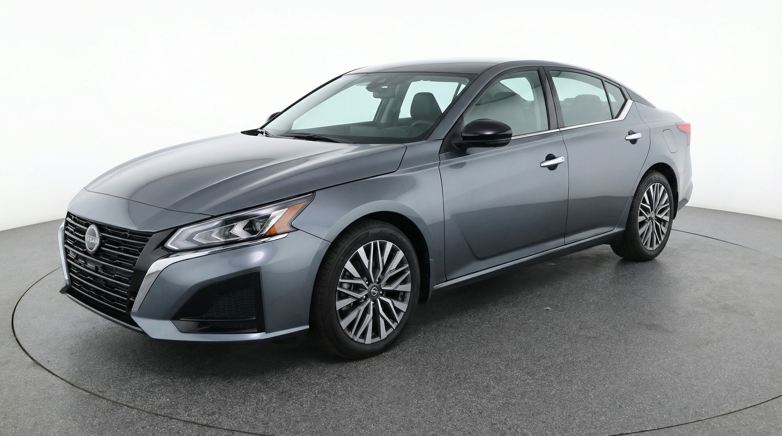 Thumbnail: 2025 Nissan Altima - 3