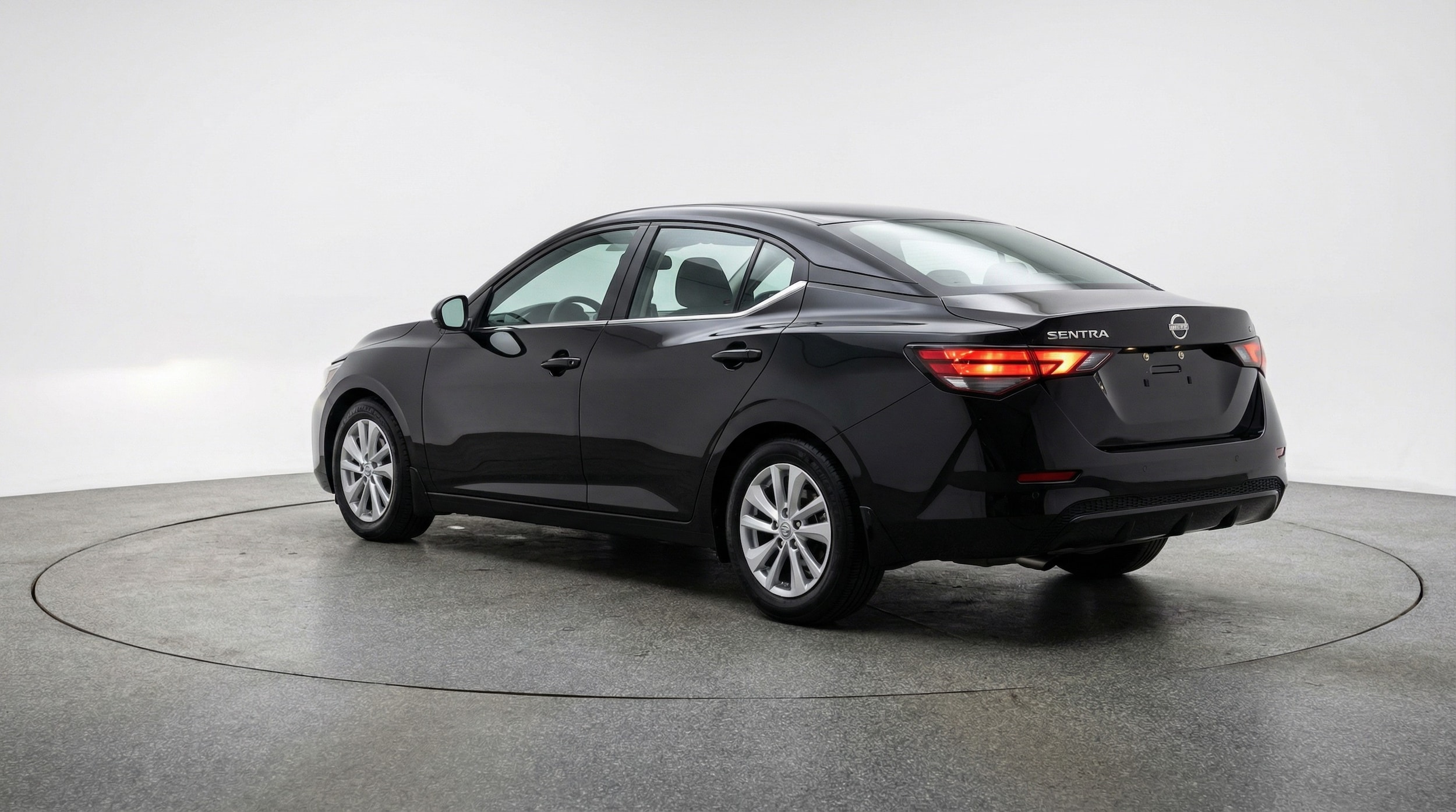 Thumbnail: 2025 Nissan Sentra - 5