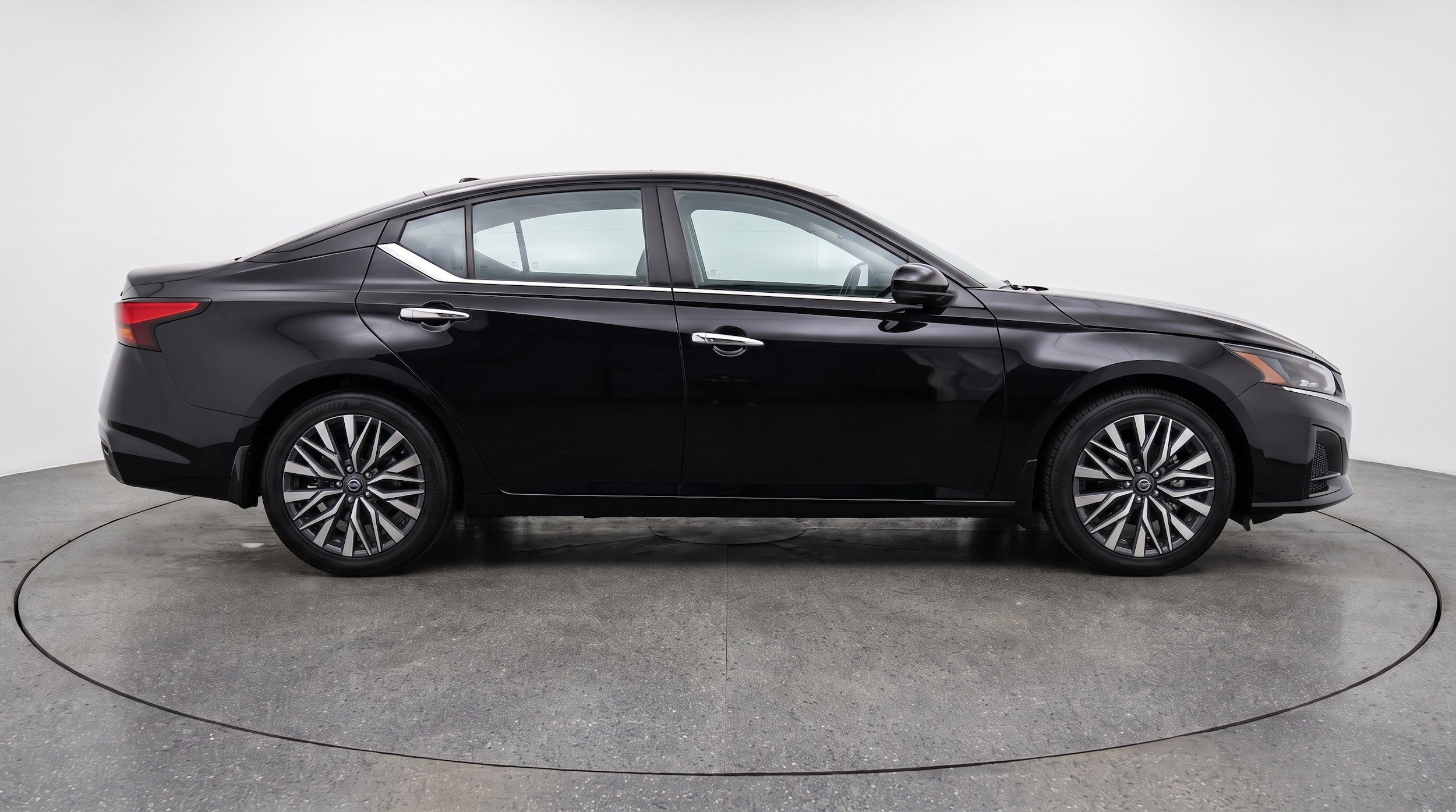 Thumbnail: 2025 Nissan Altima - 11