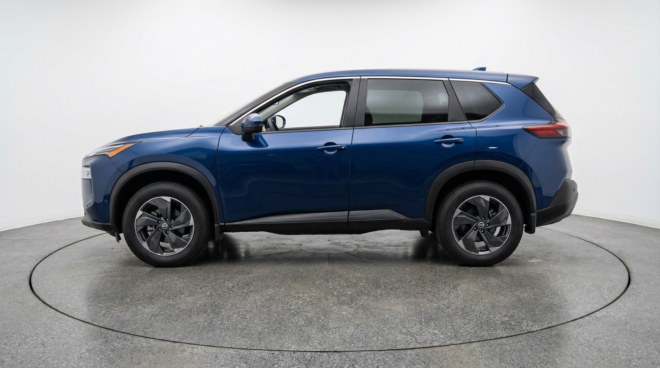 Thumbnail: 2025 Nissan Rogue - 4