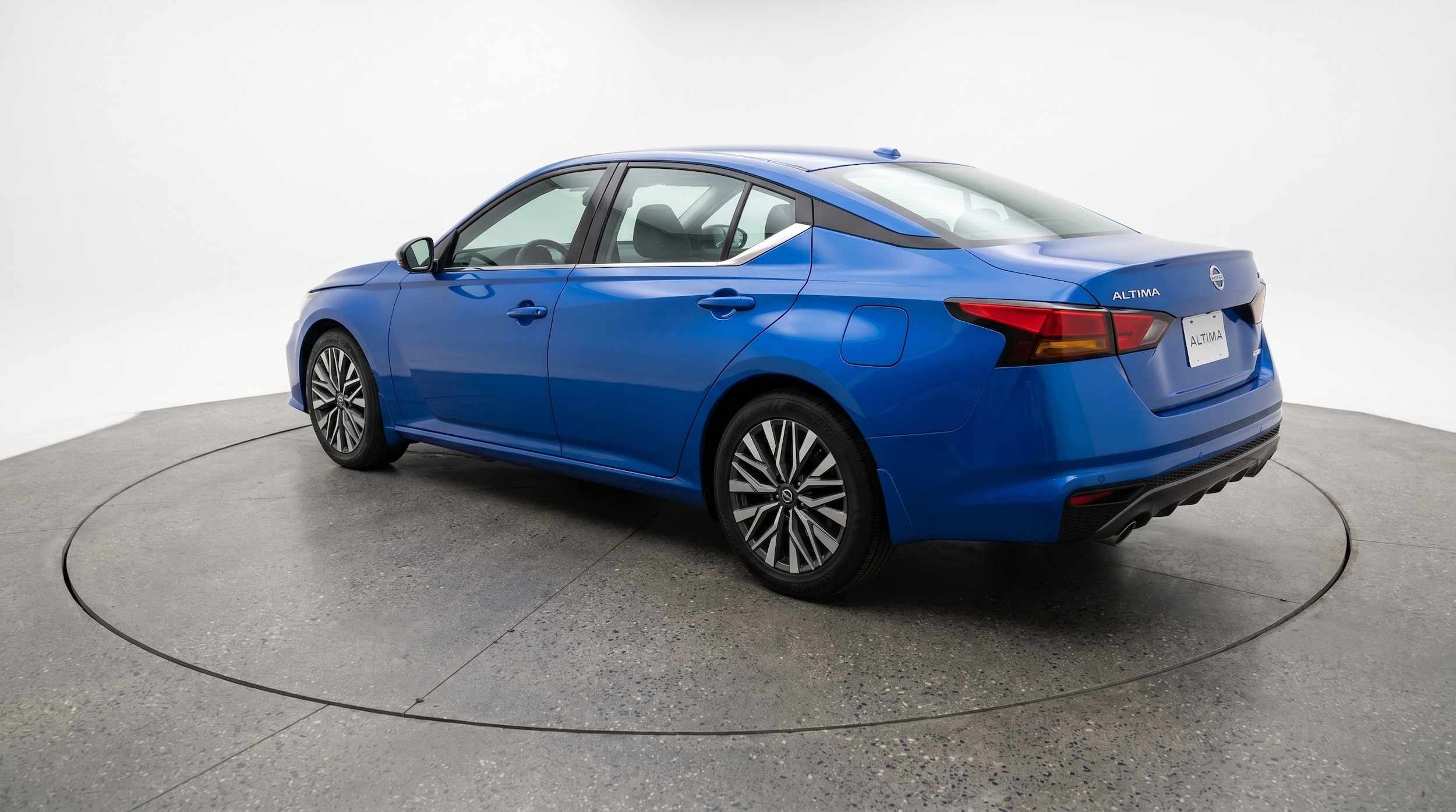 Thumbnail: 2025 Nissan Altima - 5