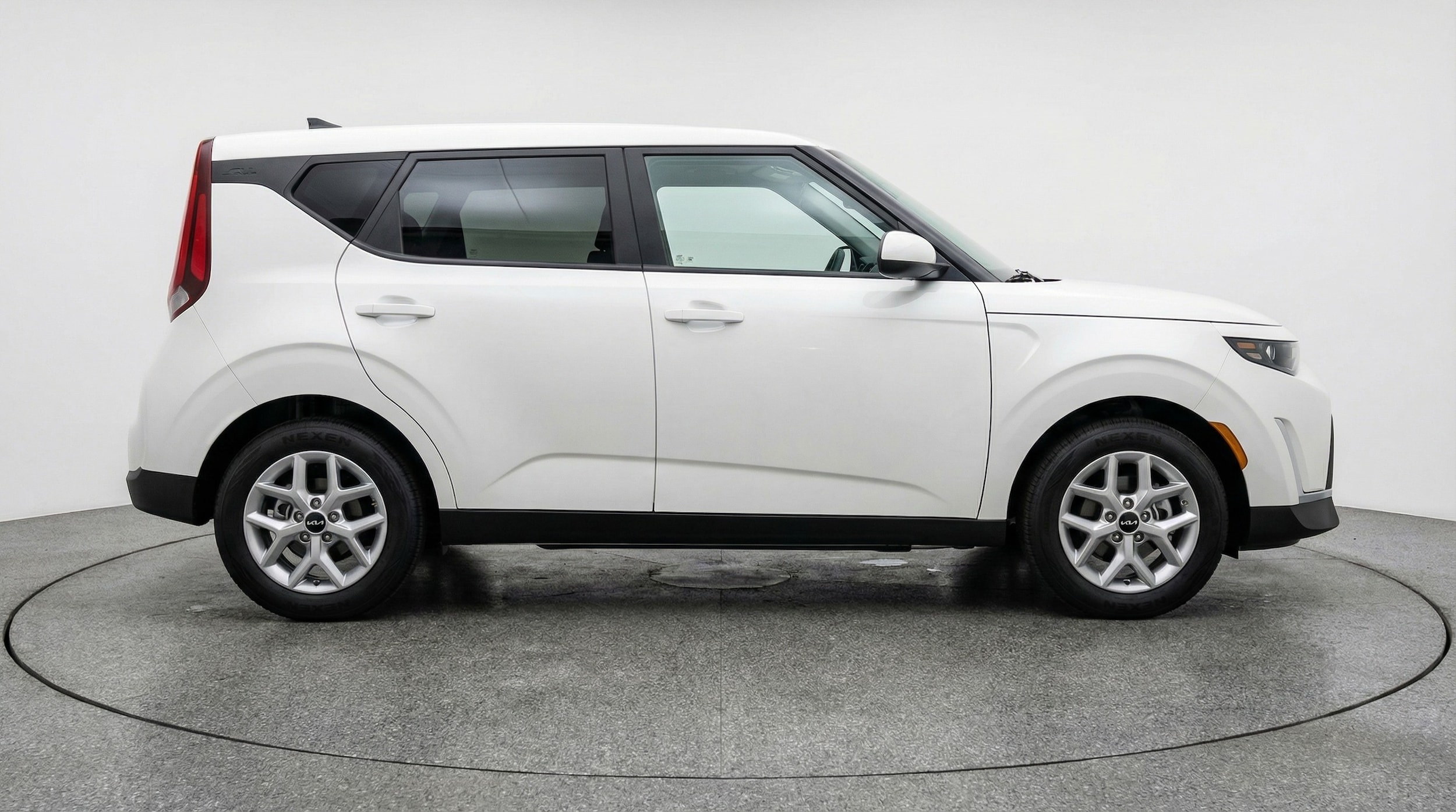 Thumbnail: 2025 Kia Soul - 8