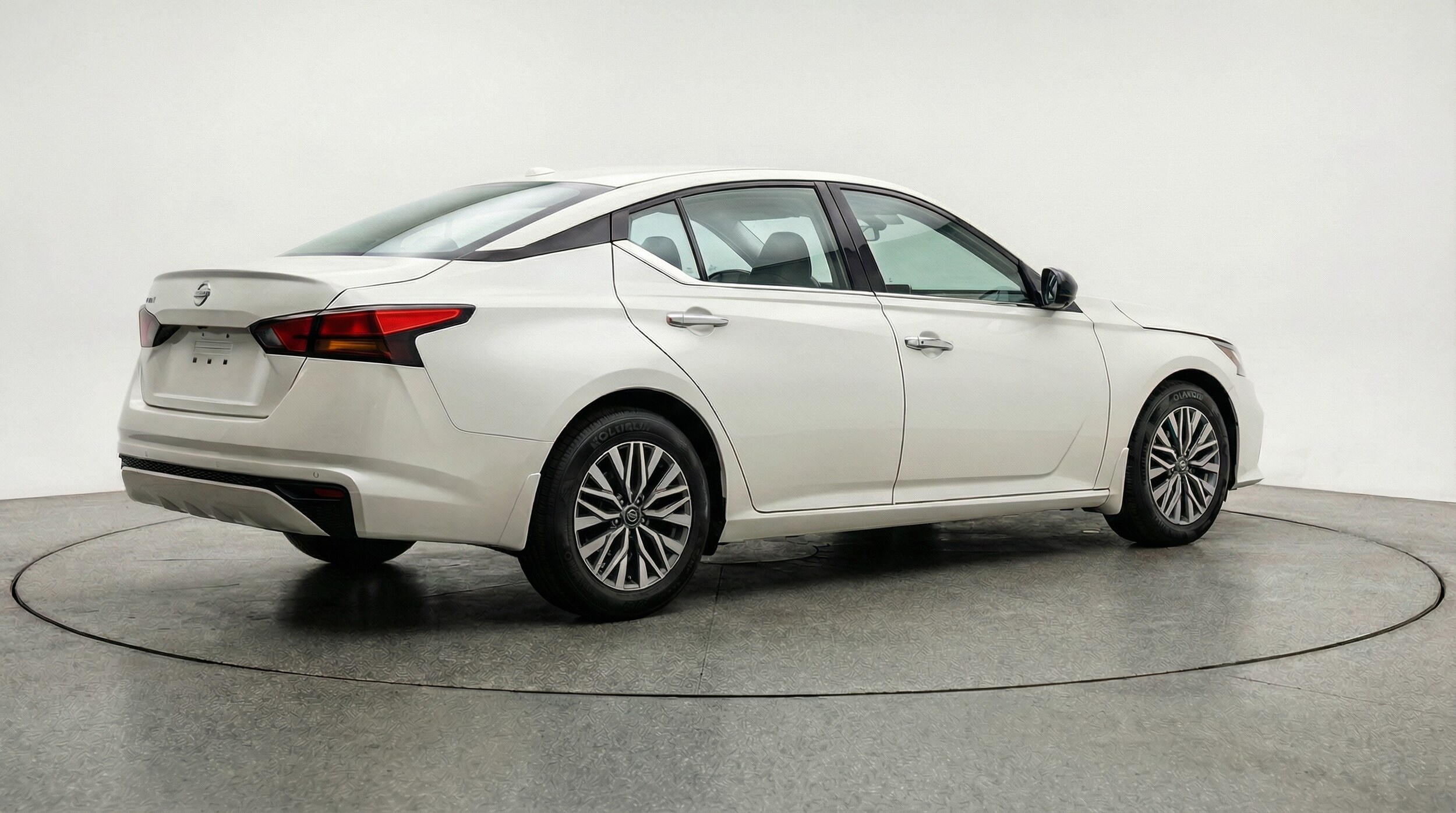 Thumbnail: 2025 Nissan Altima - 7