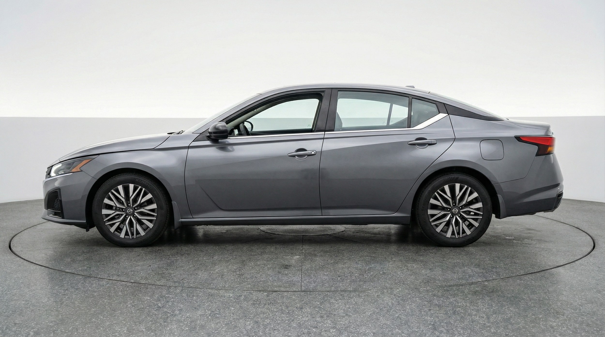 Thumbnail: 2025 Nissan Altima - 4