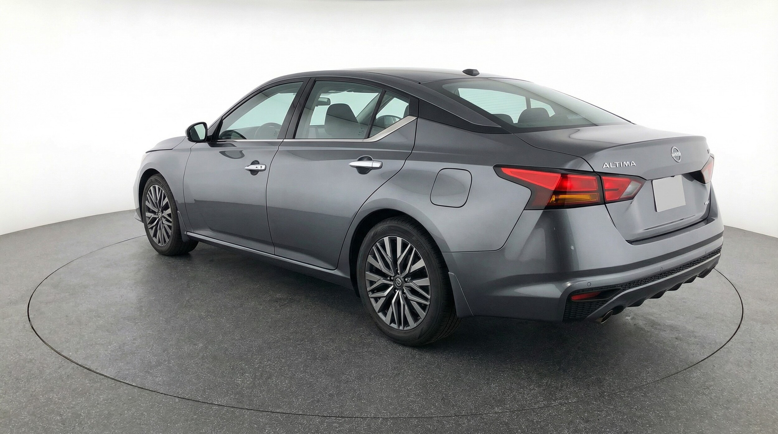Thumbnail: 2025 Nissan Altima - 5