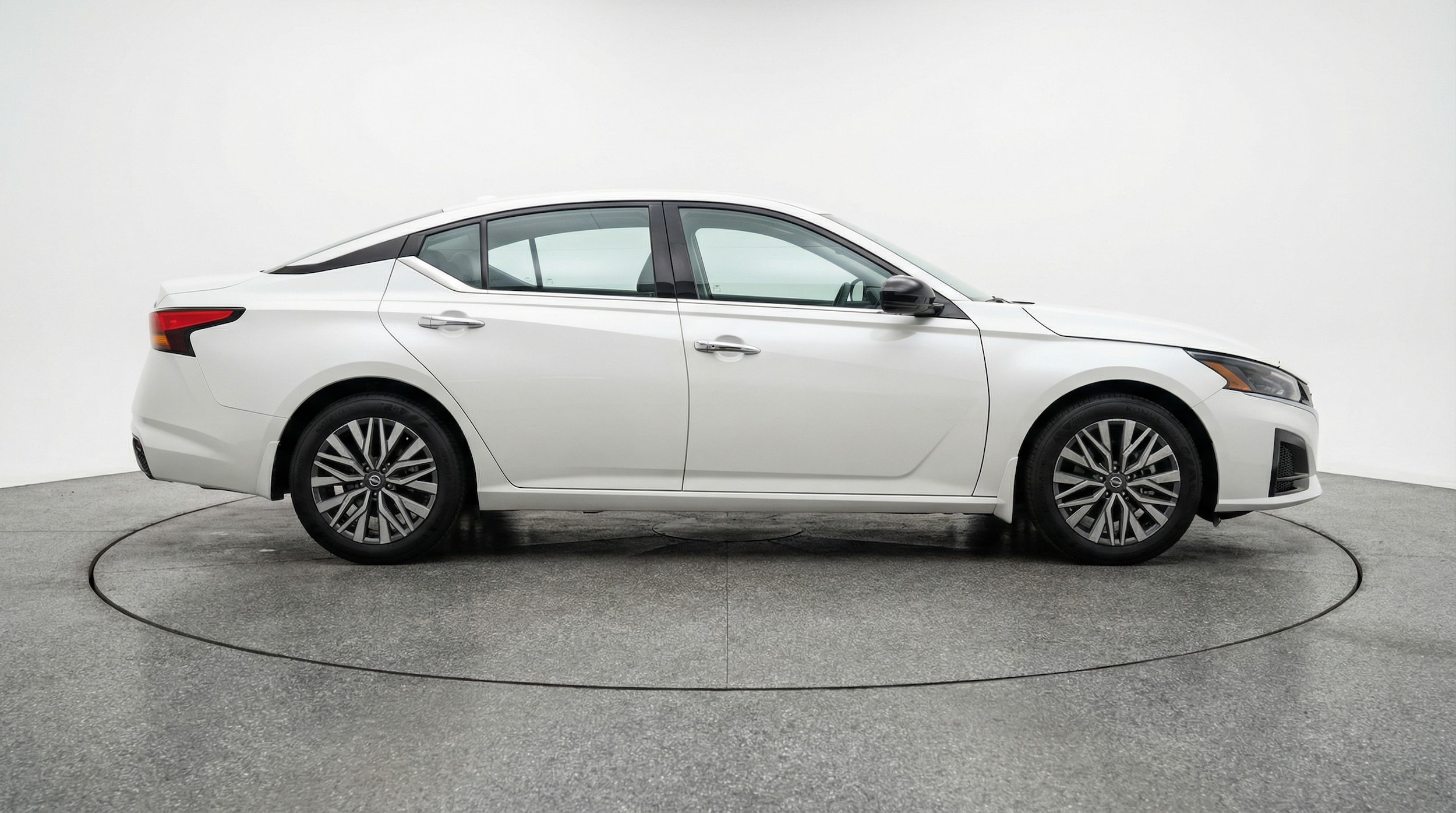 Thumbnail: 2025 Nissan Altima - 8