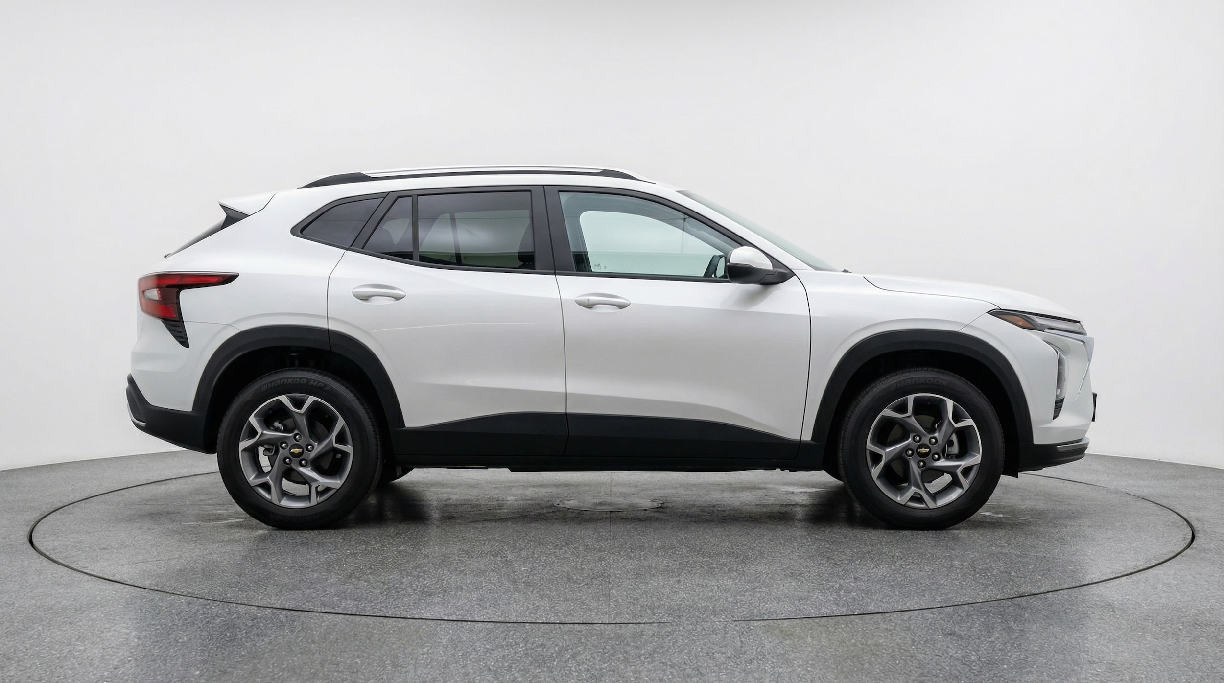 Thumbnail: 2025 Chevrolet Trax - 8