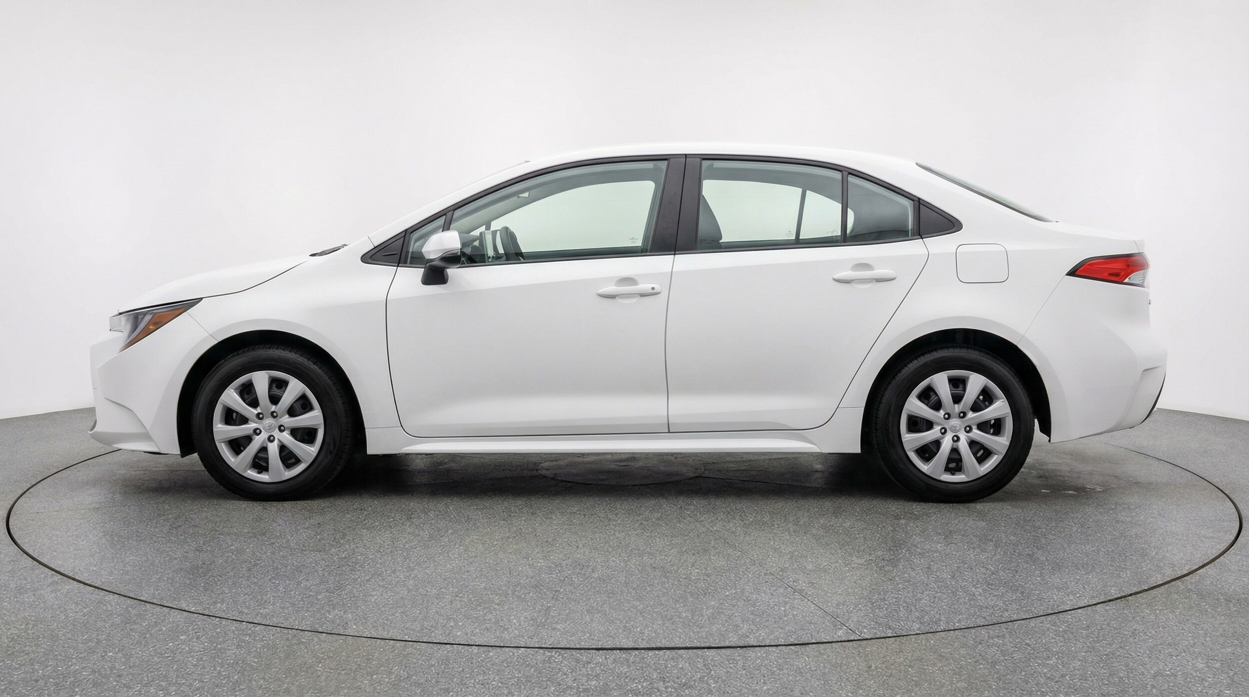 Thumbnail: 2025 Toyota Corolla - 4