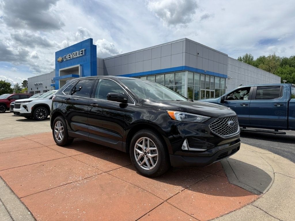 2023 Ford Edge SUV 