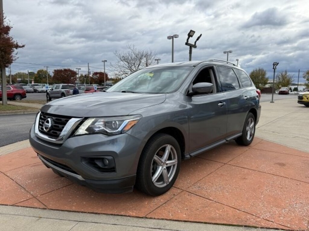 Used 2020 Nissan Pathfinder SL SUV