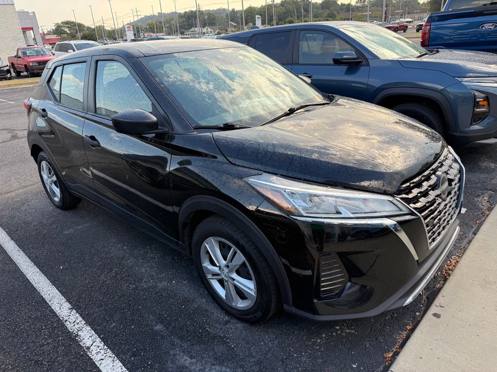 2024 Nissan Kicks S
