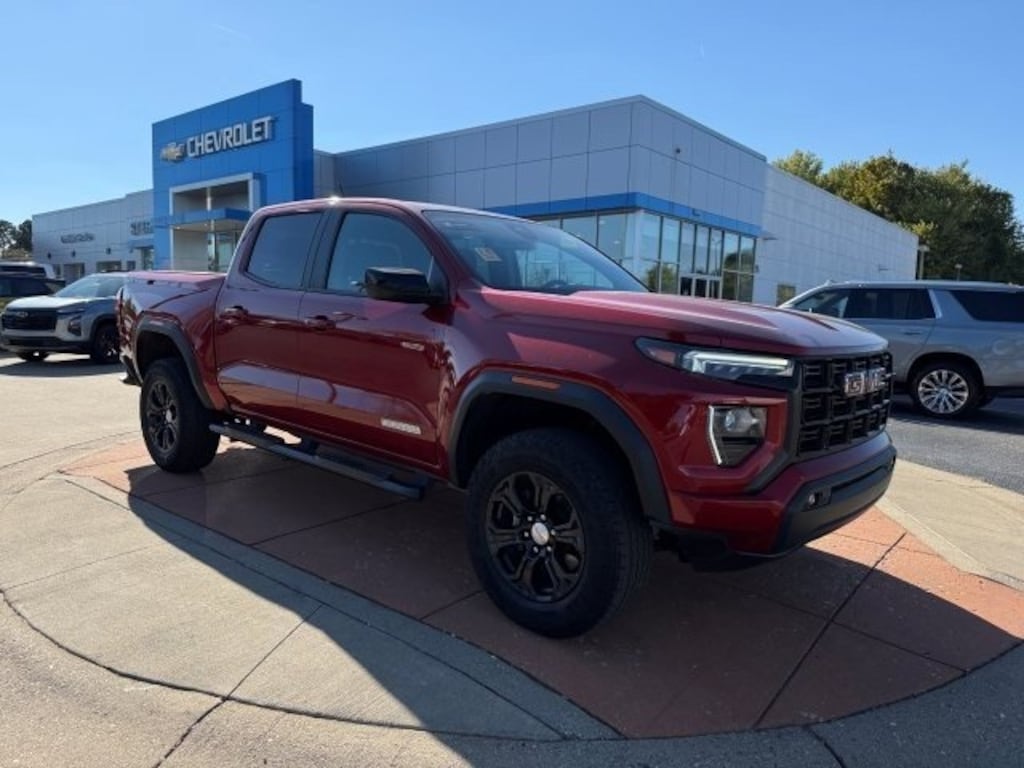 Used 2023 GMC Canyon Elevation Truck