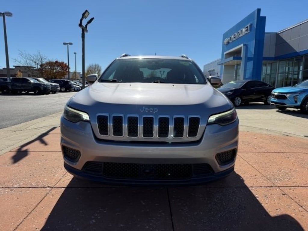 Used 2021 Jeep Cherokee Latitude SUV