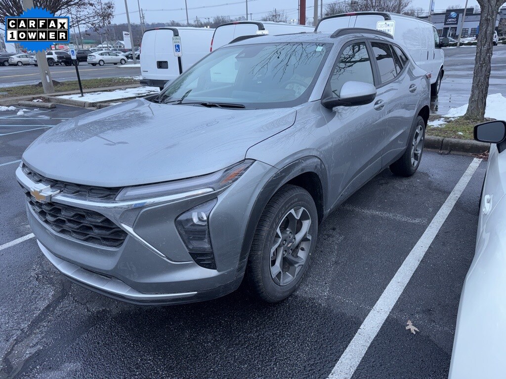 Used 2024 Chevrolet Trax LT SUV