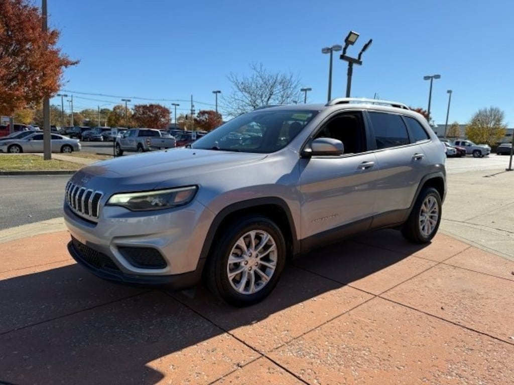 Used 2021 Jeep Cherokee Latitude SUV