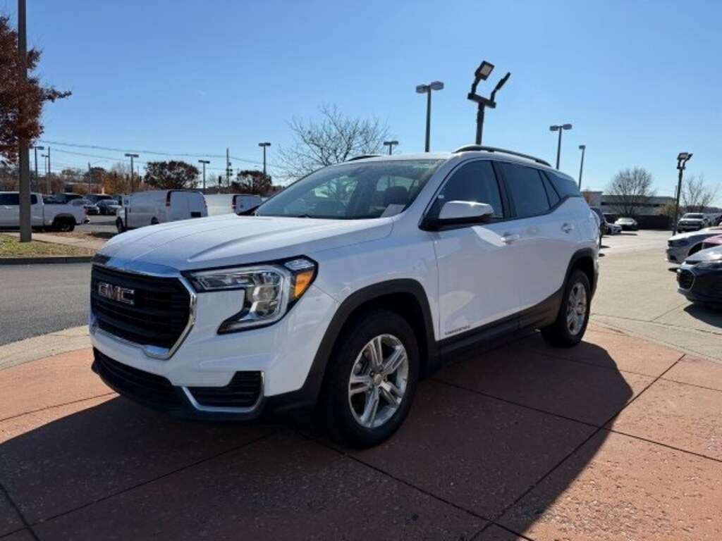 Used 2023 GMC Terrain SLE SUV