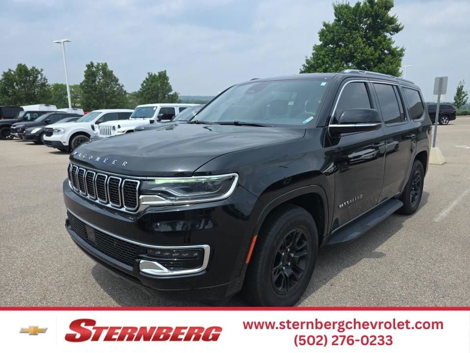 2023 Jeep Wagoneer Base